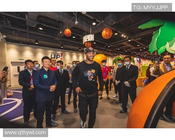 腾讯在上海盛大举办足球明星活动吸引众多球迷与明星齐聚一堂