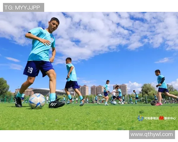 足球明星高清混合壁纸尽享视觉盛宴让你沉浸在绿茵场上的激情与荣耀